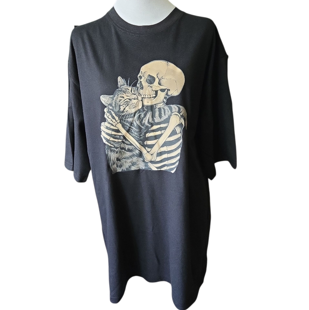 Black T-Shirt with Hugging Skeleton and Cat Graphic - Picture 1 of 4